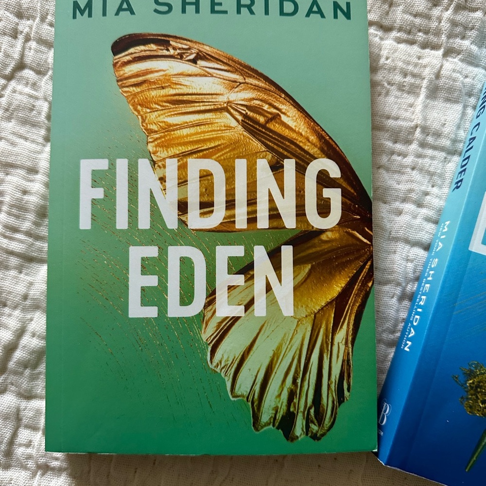 Mia Sheridan Books - Picture 5 of 5